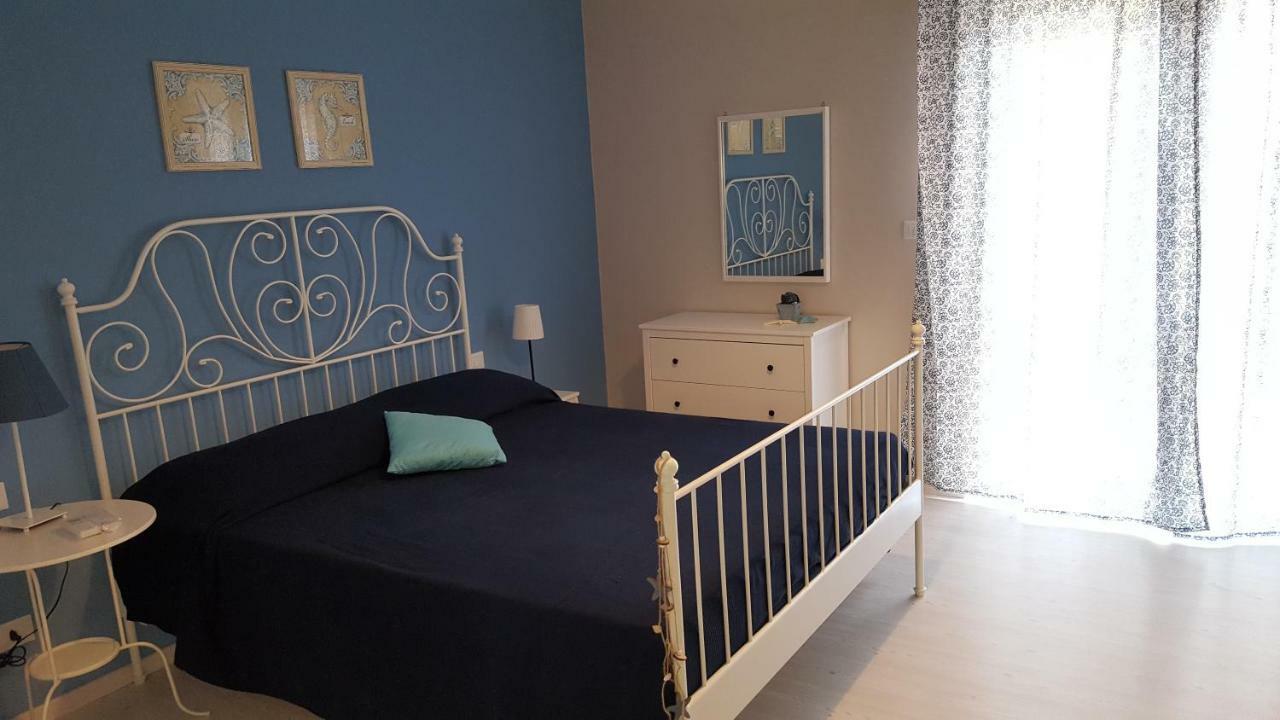 Galu Guest House Gaeta Exterior photo